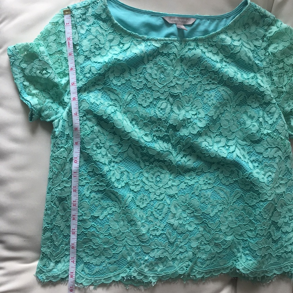 Banana Republic Short Sleeve Lace Blouse